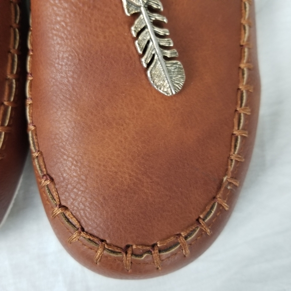 Feather and beaded faux fur lined ankle booties - Picture 12 of 13